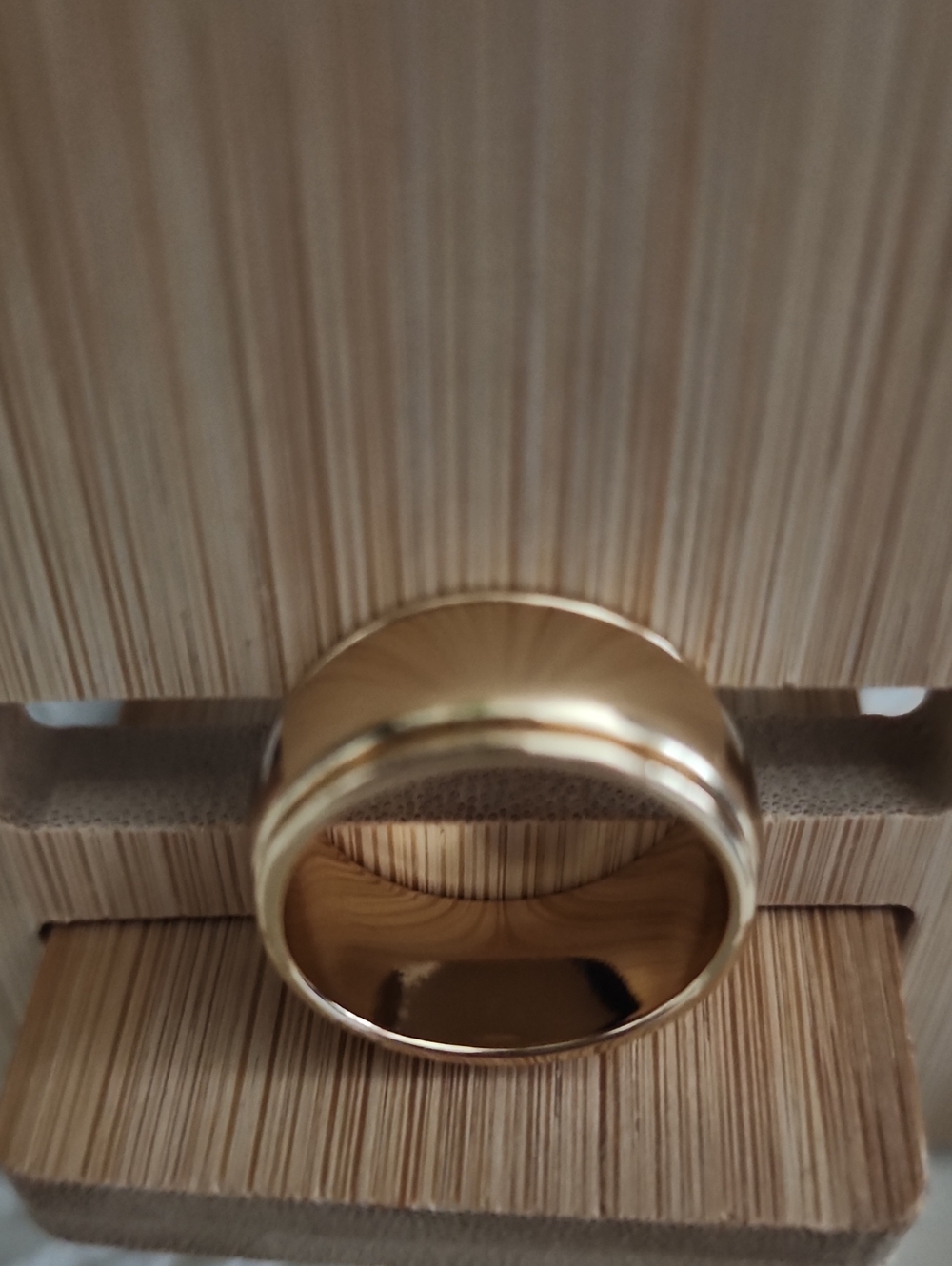 Classic Polished Gold Band Ring